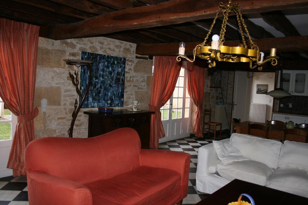 Domaine Des Hirondelles Villa Saint-Vincent-de-Cosse Exteriör bild